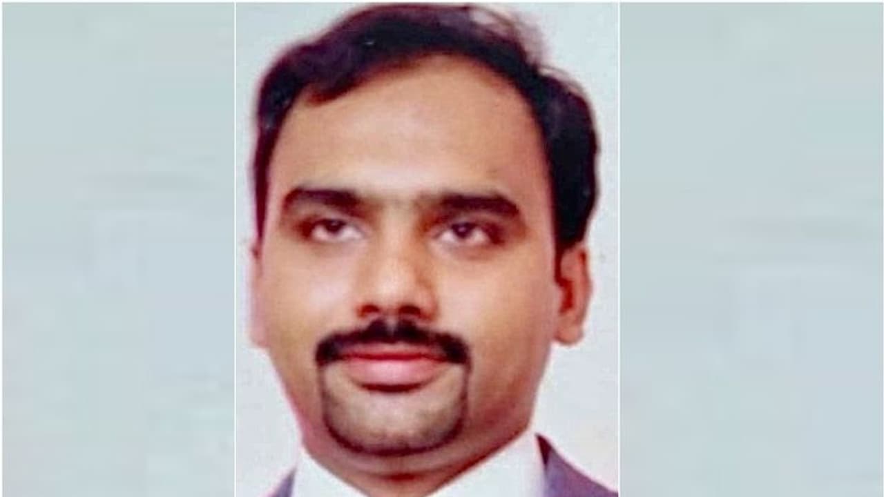 പ്രവാസി മലയാളി ഹൃദയാഘാതം മൂലം മരിച്ചു പ്രവാസി മലയാളി ഹൃദയാഘാതം മൂലം മരിച്ചു