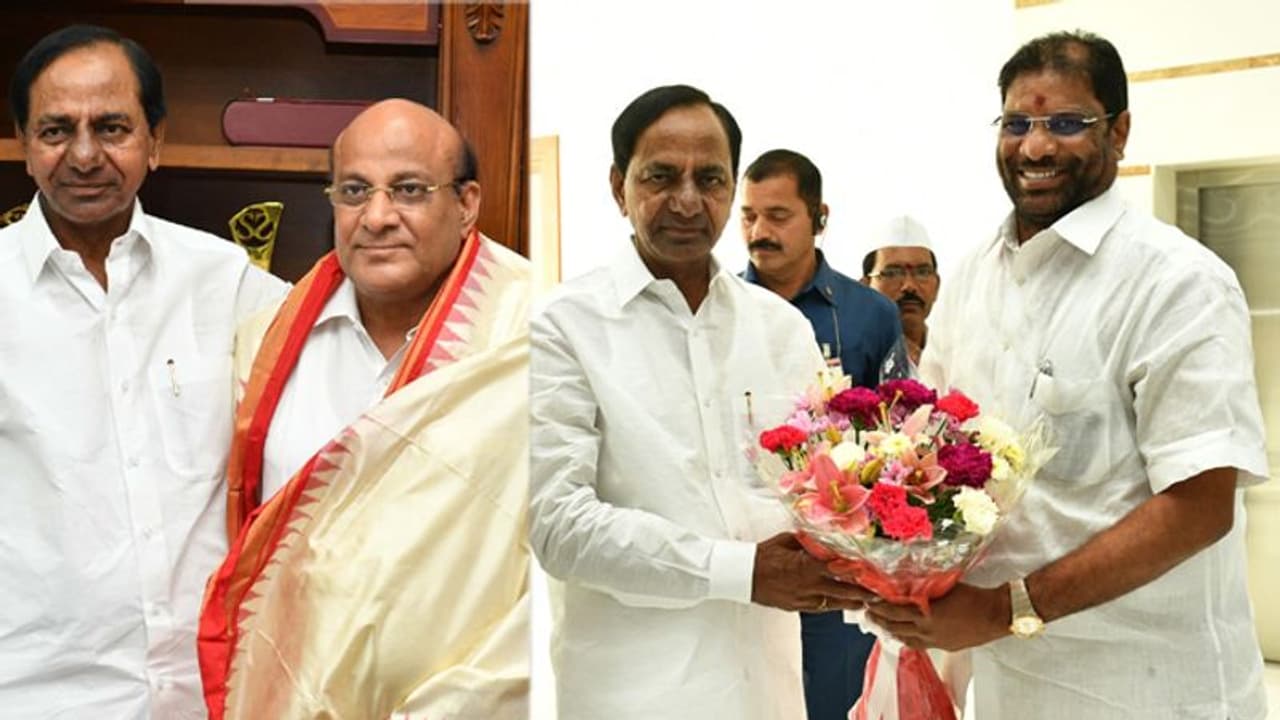 కేసీఆర్ను కలిసిన టీఆర్ఎస్ రాజ్యసభ అభ్యర్ధులు.. బీఫాంలను అందజేసిన సీఎం కేసీఆర్ను కలిసిన టీఆర్ఎస్ రాజ్యసభ అభ్యర్ధులు.. బీఫాంలను అందజేసిన సీఎం