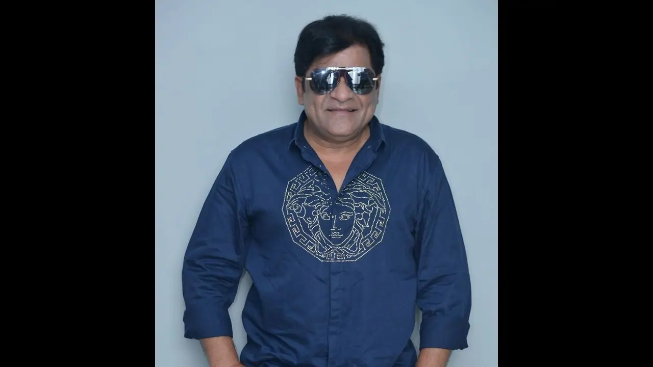 టాలెంట్ ఉన్న పేద విద్యార్థుల కోసం నడుం బిగించిన అలీ.. ఏం చేశాడంటే? టాలెంట్ ఉన్న పేద విద్యార్థుల కోసం నడుం బిగించిన అలీ.. ఏం చేశాడంటే?