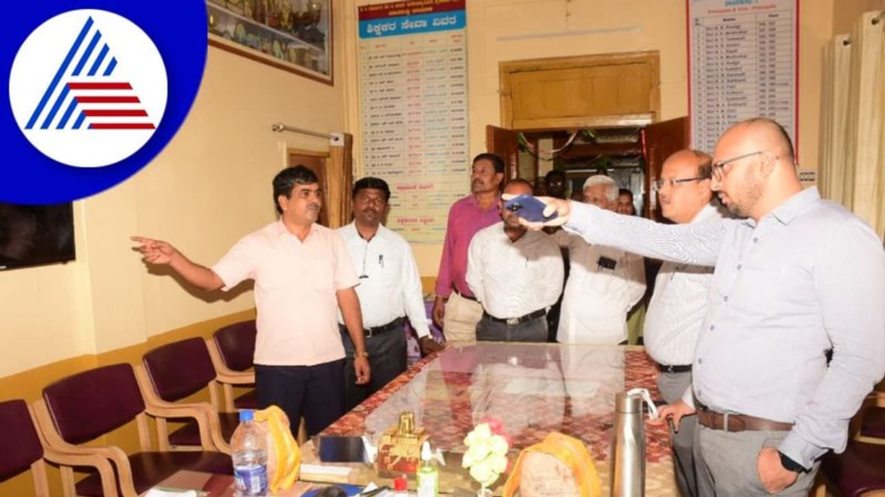 Dharwad: ಶಿಕ್ಷಕರ ನೇಮಕಾತಿ ಪರೀಕ್ಷೆ: ಜಿಲ್ಲೆಯಲ್ಲಿ 9 ಪರೀಕ್ಷಾ ಕೇಂದ್ರಗಳು ಅಕ್ರಮ ತಡೆಗೆ ಬಿಗಿ ಕ್ರಮ! Dharwad: ಶಿಕ್ಷಕರ ನೇಮಕಾತಿ ಪರೀಕ್ಷೆ: ಜಿಲ್ಲೆಯಲ್ಲಿ 9 ಪರೀಕ್ಷಾ ಕೇಂದ್ರಗಳು ಅಕ್ರಮ ತಡೆಗೆ ಬಿಗಿ ಕ್ರಮ!