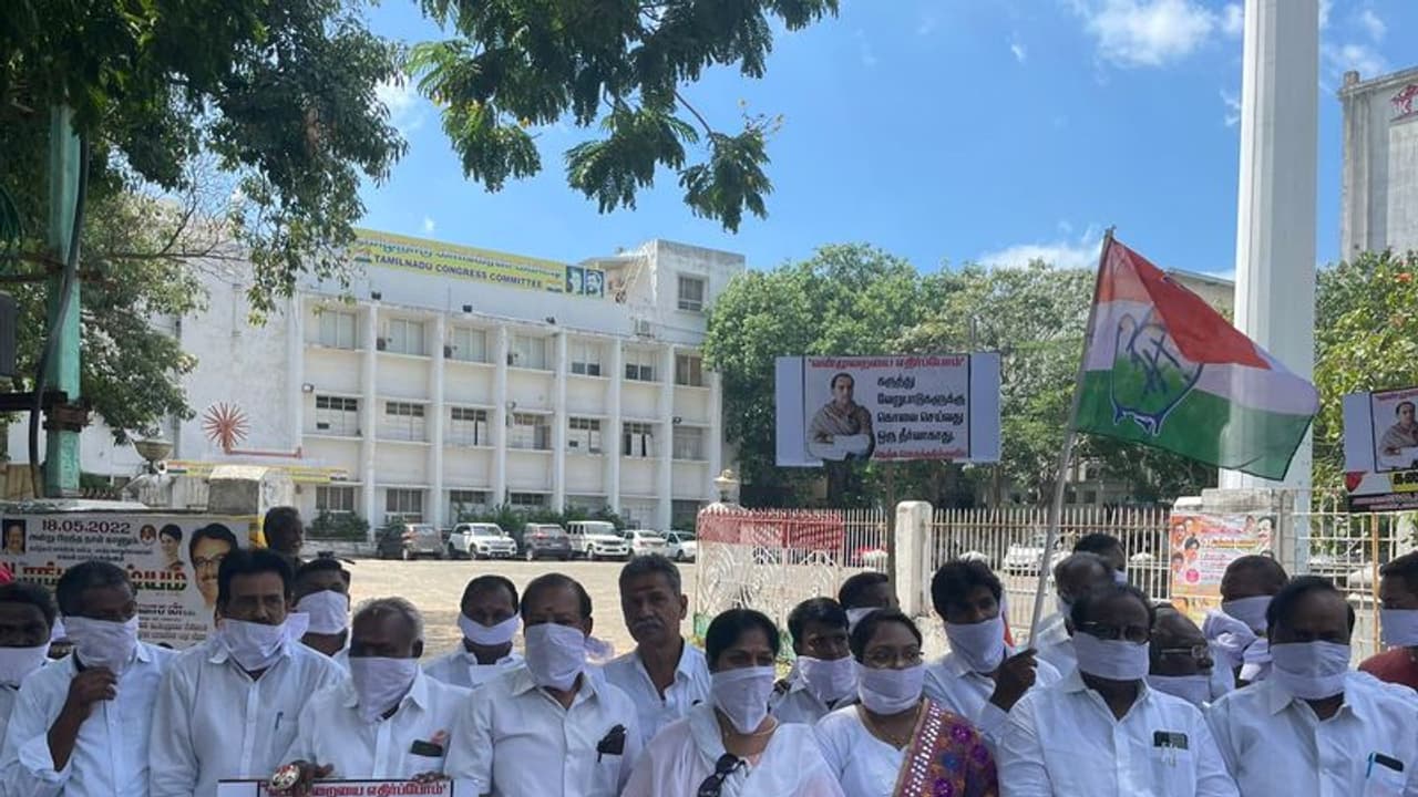 திமுக கூட்டணிக்கு எதிர்ப்பு...! காங்கிரஸ் மாவட்ட தலைவர் ராஜினாமா? அதிர்ச்சியில் திமுக