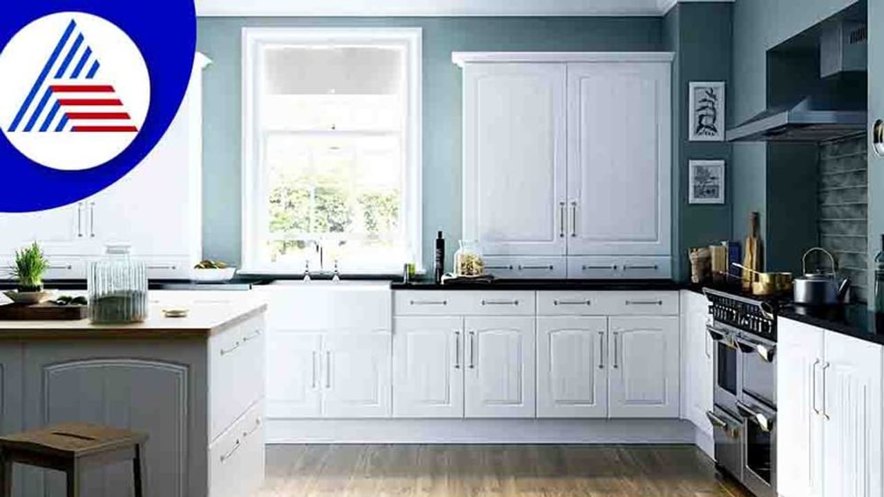 ಅಡುಗೆ ಕೋಣೆ ಹೀಗಿದ್ದರೆ, ಮನೆಯಲ್ಲಿ ಶಾಂತಿ ಅಸಾಧ್ಯ! ನಿಮ್ಮ ಮನೆಯ ಕಿಚನ್ ವಾಸ್ತು ಸರಿಯಿದೆಯೇ? ಅಡುಗೆ ಕೋಣೆ ಹೀಗಿದ್ದರೆ, ಮನೆಯಲ್ಲಿ ಶಾಂತಿ ಅಸಾಧ್ಯ! ನಿಮ್ಮ ಮನೆಯ ಕಿಚನ್ ವಾಸ್ತು ಸರಿಯಿದೆಯೇ?