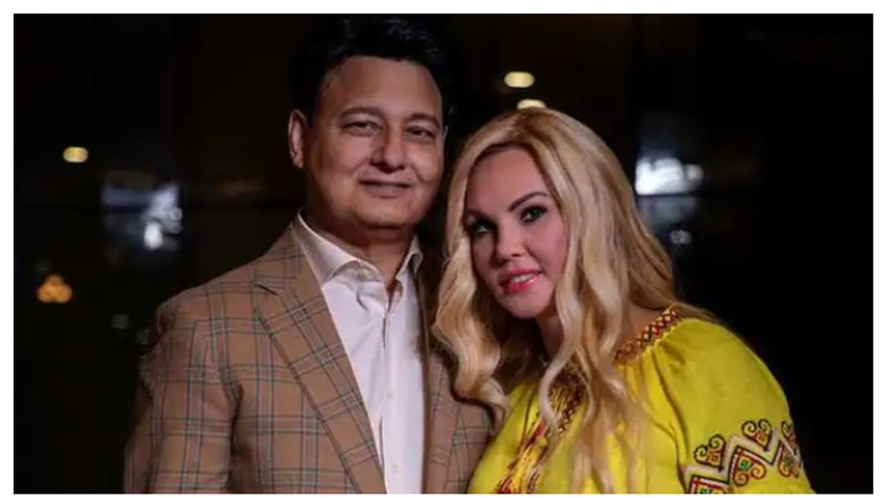 യുക്രൈൻ സൈന്യത്തിന് രണ്ട് യുദ്ധവിമാനങ്ങൾ നൽകി പാക് ശതകോടീശ്വരൻ; വെളിപ്പെടുത്തി ഭാര്യ