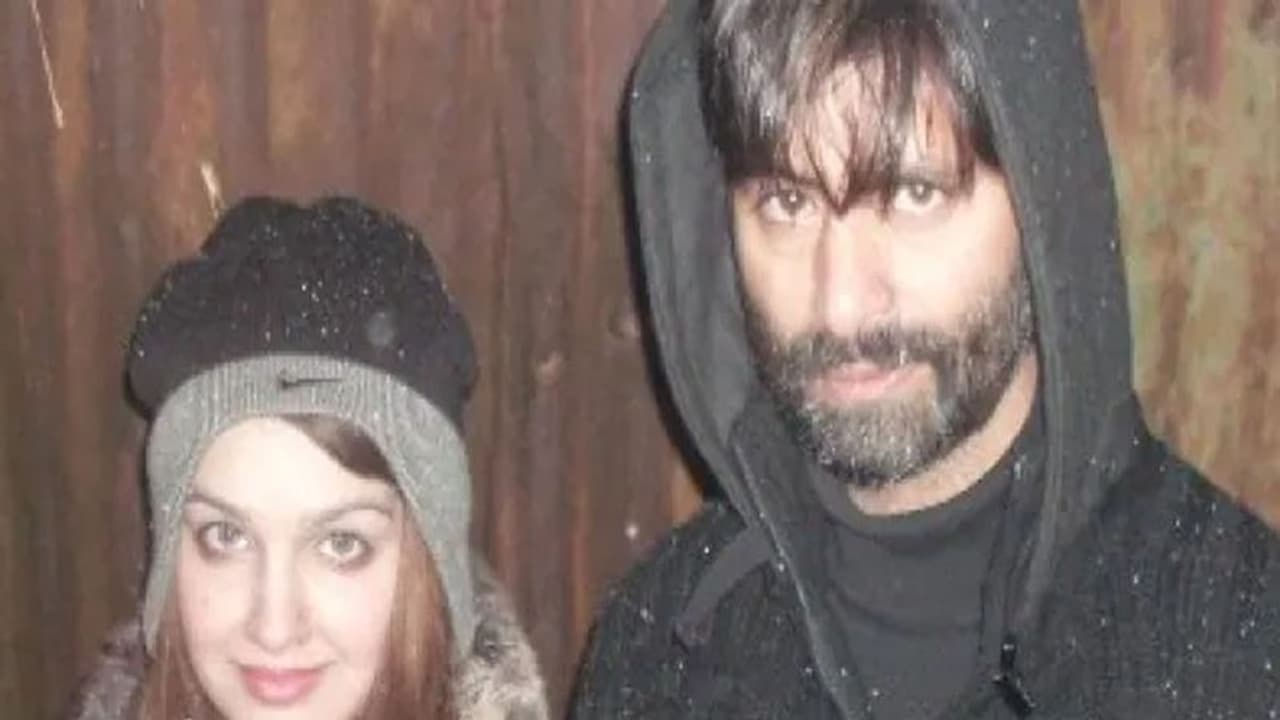 यासीन मलिक...वो नाम जिसने जम्मू कश्मीर में दहशत फैलाई, जानिए पूरी कुंडली, जिसकी बीवी भी है खलनायक