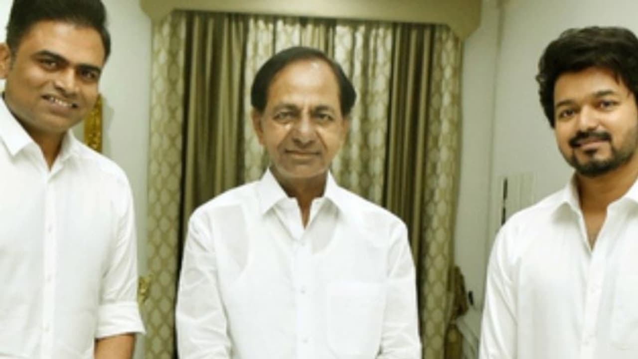 Vijay : തെലങ്കാന മുഖ്യമന്ത്രിയുമായി കെ ചന്ദ്രശേഖര്‍ റാവുവുമായി വിജയ് കൂടിക്കാഴ്‍ച നടത്തി