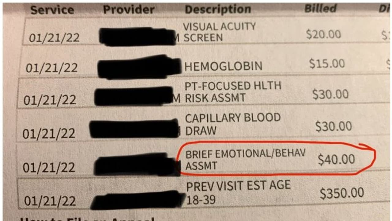 చికిత్స కోసం వెళ్లితే.. పేషెంట్ ఏడ్చిందని రూ.3000 వసూల్.. వైరల్ అవుతున్న బిల్లు చికిత్స కోసం వెళ్లితే.. పేషెంట్ ఏడ్చిందని రూ.3000 వసూల్.. వైరల్ అవుతున్న బిల్లు