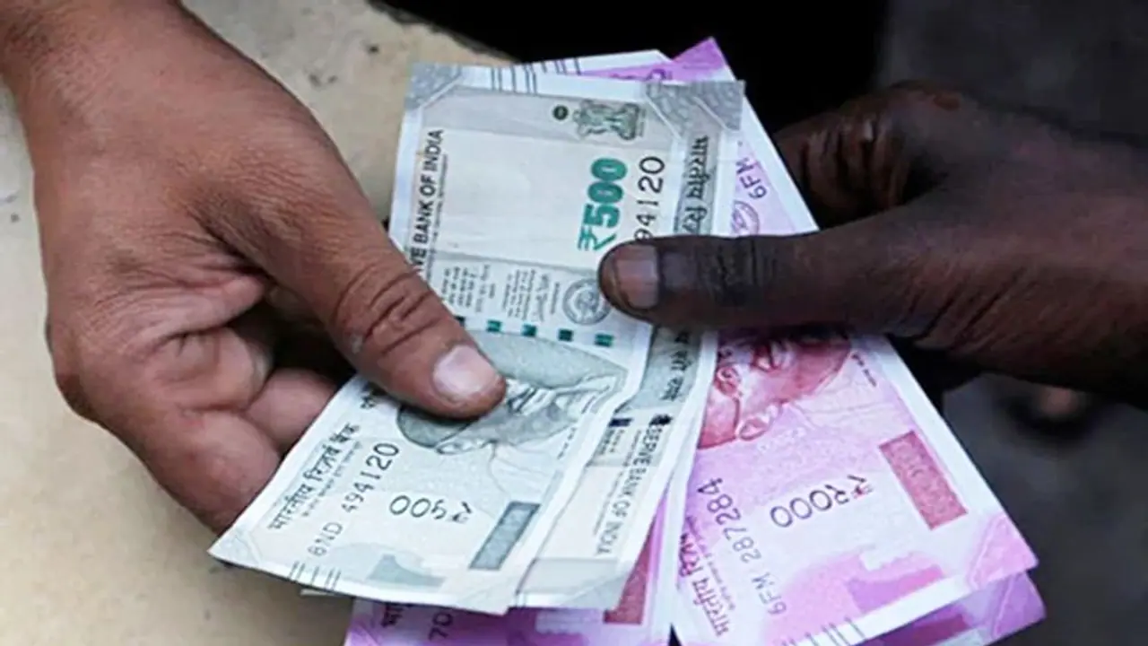 usd to inr:இந்திய ரூபாய் மதிப்பு டாலருக்கு எதிராக ரூ.82 ஆக வீழ்ச்சி அடையும்: பொருளாதார வல்லுநர்கள் கணிப்பு