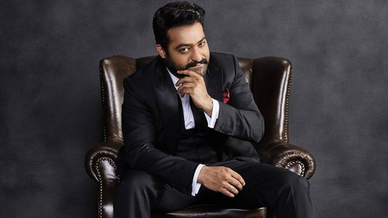 আরআরআর খ্যাত জুনিয়র এনটিআর এবার পাড়ি দিচ্ছেন হলিউডে আরআরআর খ্যাত জুনিয়র এনটিআর এবার পাড়ি দিচ্ছেন হলিউডে