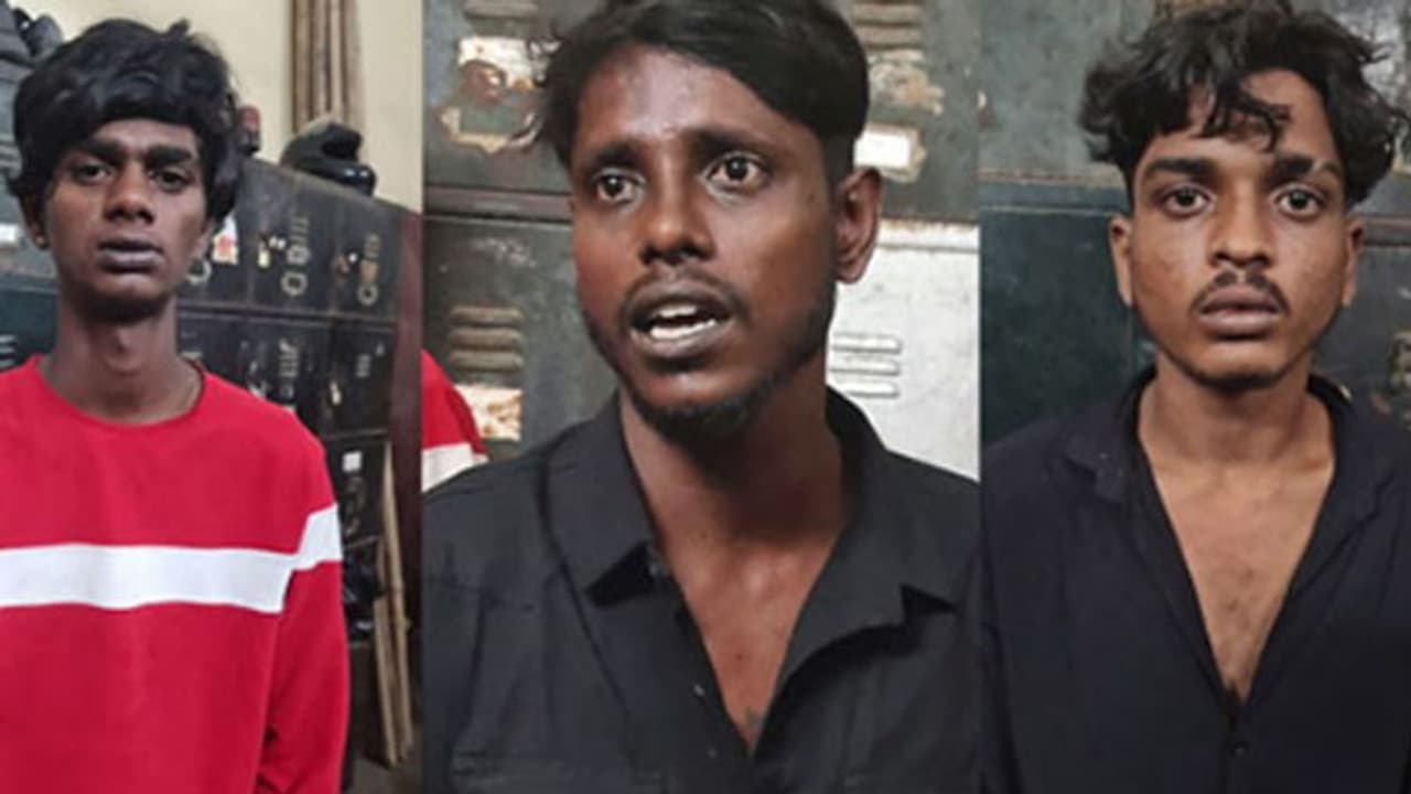 போதை மாத்திரை வாங்கி தருவதாக கூறி ஏமாற்றிய இளைஞர்.. வெறியில் சல்லி சல்லியாய் வெட்டி கூறுபோட்ட 3 பேர் சரண்.! போதை மாத்திரை வாங்கி தருவதாக கூறி ஏமாற்றிய இளைஞர்.. வெறியில் சல்லி சல்லியாய் வெட்டி கூறுபோட்ட 3 பேர் சரண்.!