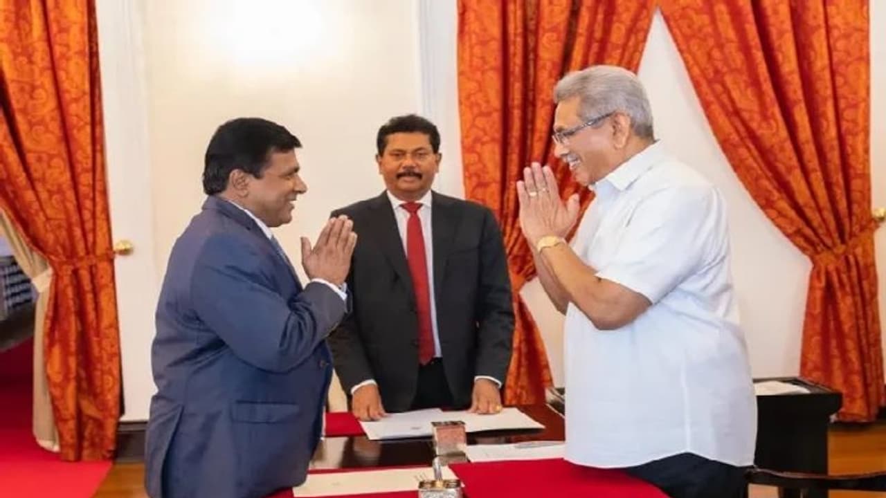 இலங்கையில் நீடிக்கும் பொருளாதார நெருக்கடி... புதிதாக 9 அமைச்சர்கள் பதவியேற்பு!!