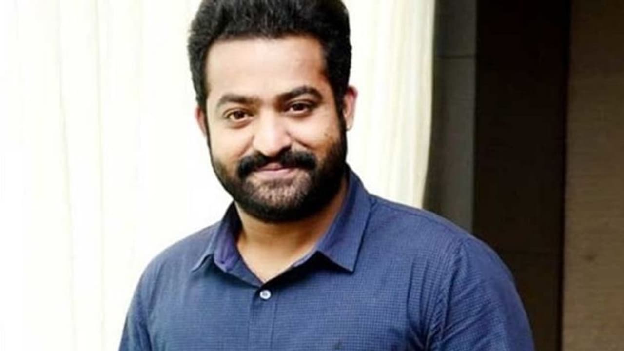 మీ అభిమానం నా హృదయాన్ని కదిలించింది.. జూనియర్ ఎన్టీఆర్ హార్ట్ ఫెల్ట్ ‘థ్యాంక్ యూ’ నోట్.. మీ అభిమానం నా హృదయాన్ని కదిలించింది.. జూనియర్ ఎన్టీఆర్ హార్ట్ ఫెల్ట్ ‘థ్యాంక్ యూ’ నోట్..