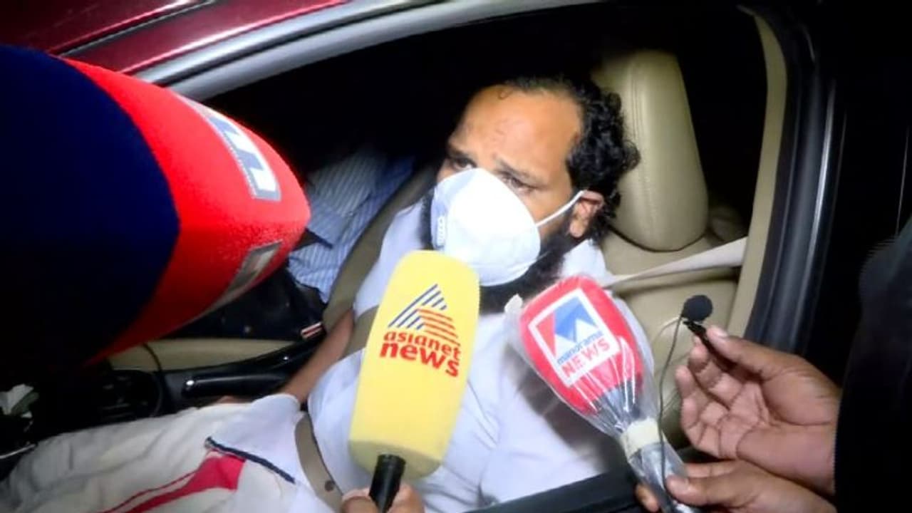 ഇ‍ഡിയുടെ ചോദ്യം ചെയ്യൽ പൂ‍ർത്തിയായി, പുറത്തിറങ്ങിയ ബിനീഷ് കോടിയേരിയുടെ പ്രതികരണം, 'എല്ലാം ഇഡിയോട് ചോദിക്കൂ'