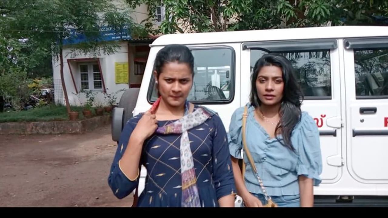 ദേശീയപാതയില് മര്ദ്ദനത്തിന് ഇരയായ സഹോദരിമാര് മജിസ്ട്രേറ്റിന് മുന്പാകെ മൊഴി നല്കി ദേശീയപാതയില് മര്ദ്ദനത്തിന് ഇരയായ സഹോദരിമാര് മജിസ്ട്രേറ്റിന് മുന്പാകെ മൊഴി നല്കി