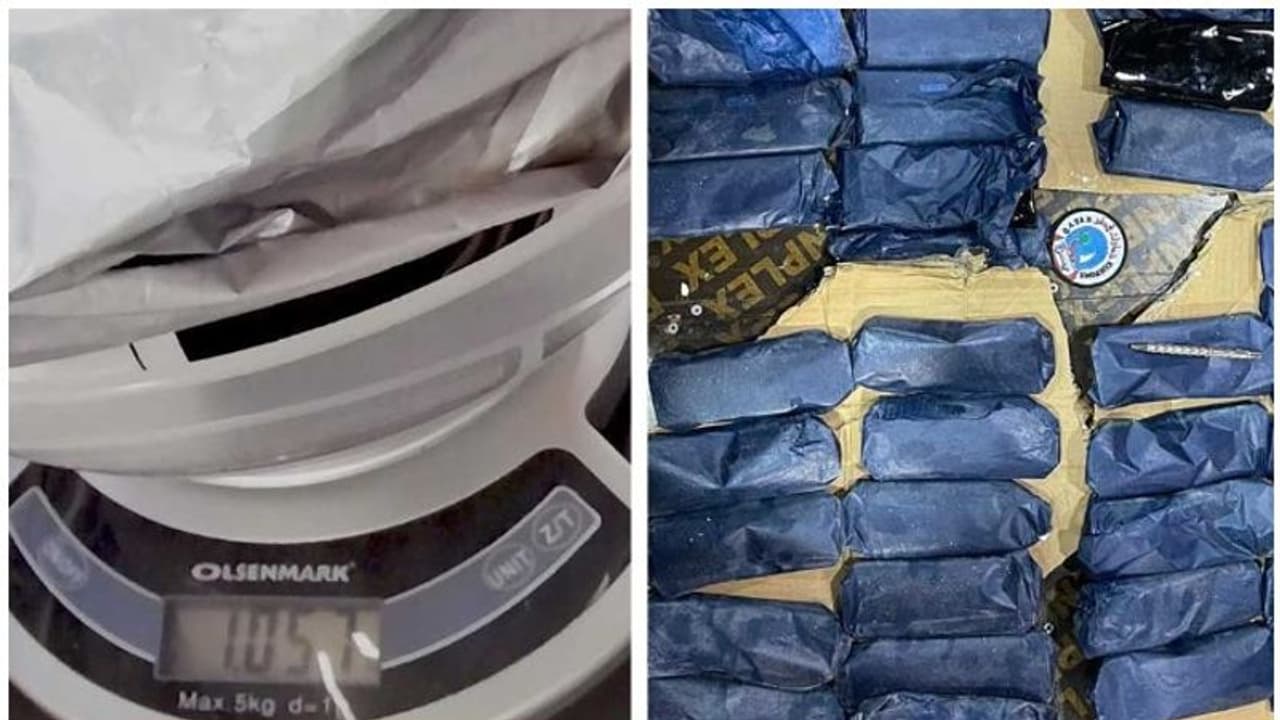 ബാത്ത് ടബ്ബുകളില് ഒളിപ്പിച്ച് മയക്കുമരുന്ന് കടത്താനുള്ള ശ്രമം കസ്റ്റംസ് പിടികൂടി ബാത്ത് ടബ്ബുകളില് ഒളിപ്പിച്ച് മയക്കുമരുന്ന് കടത്താനുള്ള ശ്രമം കസ്റ്റംസ് പിടികൂടി