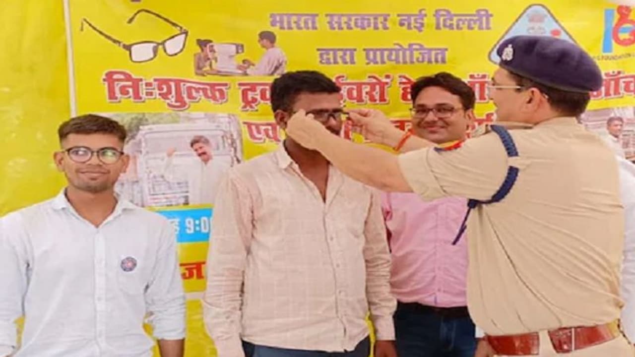  बाराबंकी में पुलिस ने ट्रक ड्राइवरों के लिए लगाया अनोखा कैंप, जानिए क्या मिलेगी सुविधा