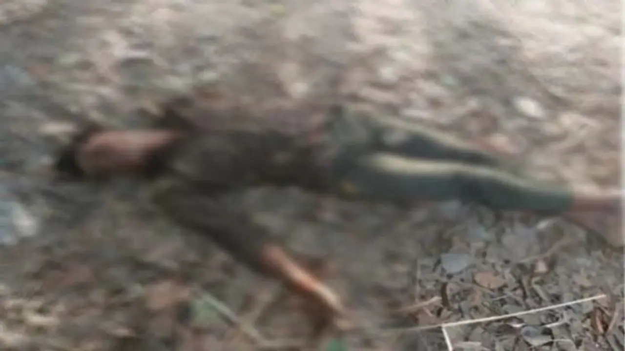 गोरखपुर: 17 वर्षीय किशोर का मिला शव, जहरीला पदार्थ खाने से हुई मौत गोरखपुर: 17 वर्षीय किशोर का मिला शव, जहरीला पदार्थ खाने से हुई मौत