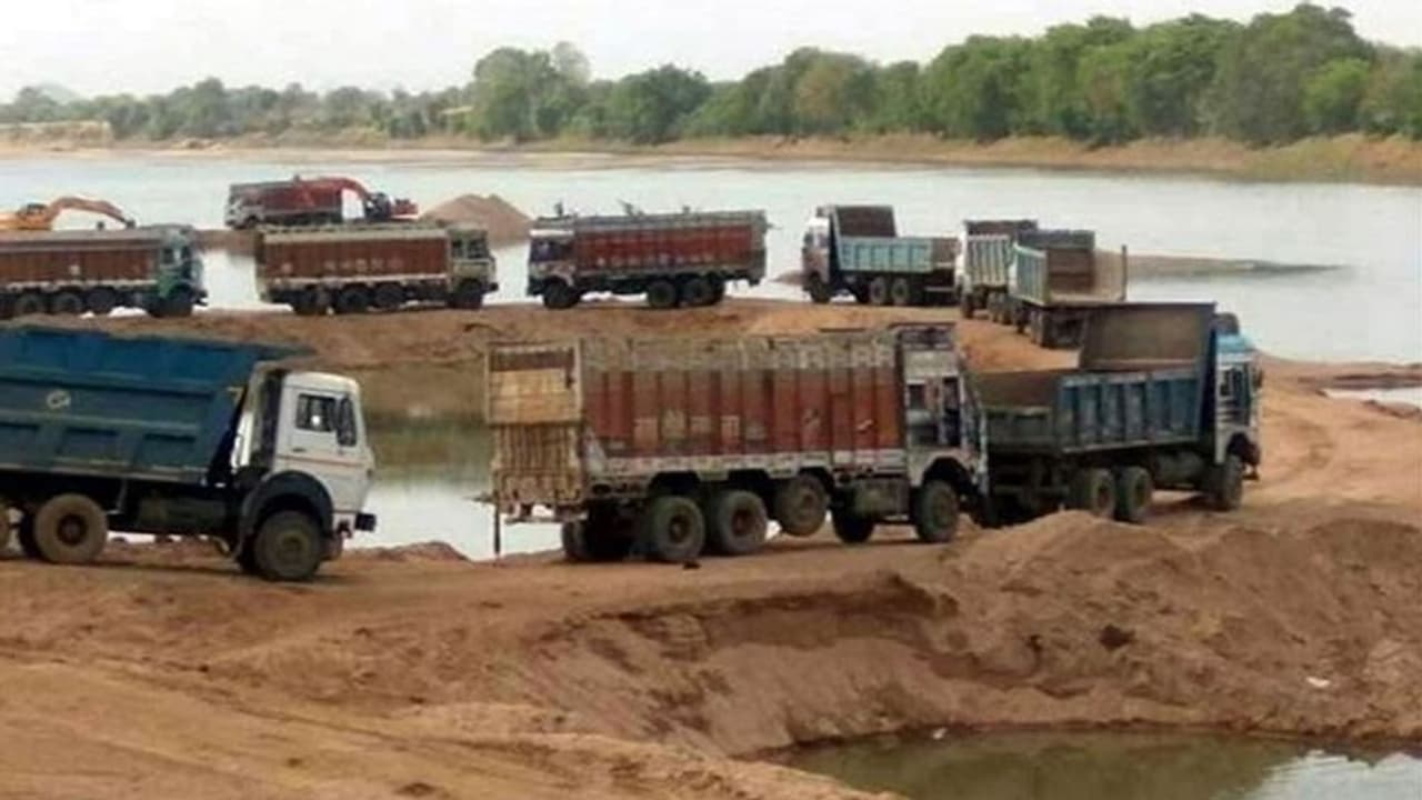 जल्द ही काबू में आ जाएंगे बालू मौरंग और गिट्टी के दाम, सीएम ने कहा 5 वर्षों में आई पारदर्शिता