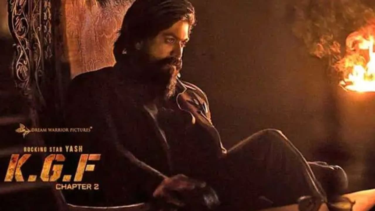 KGF2 ಯಶ್ ಅಭಿನಯದ ಕೆಜಿಎಪ್ 2 ಬಿಡುಗಡೆ ತಡೆ ಕೋರಿದ್ದ ಅರ್ಜಿ ವಜಾಗೊಳಿಸಿದ ಹೈಕೋರ್ಟ್! KGF2 ಯಶ್ ಅಭಿನಯದ ಕೆಜಿಎಪ್ 2 ಬಿಡುಗಡೆ ತಡೆ ಕೋರಿದ್ದ ಅರ್ಜಿ ವಜಾಗೊಳಿಸಿದ ಹೈಕೋರ್ಟ್!