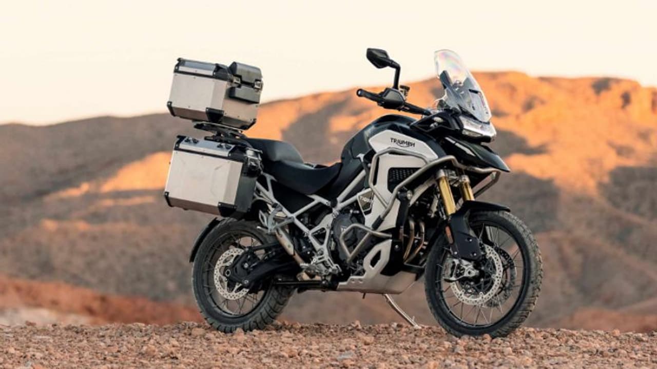 ടൈഗർ 1200 നെ പരിഷ്കരിച്ച് ട്രയംഫ് മോട്ടോർസൈക്കിൾസ് ടൈഗർ 1200 നെ പരിഷ്കരിച്ച് ട്രയംഫ് മോട്ടോർസൈക്കിൾസ്