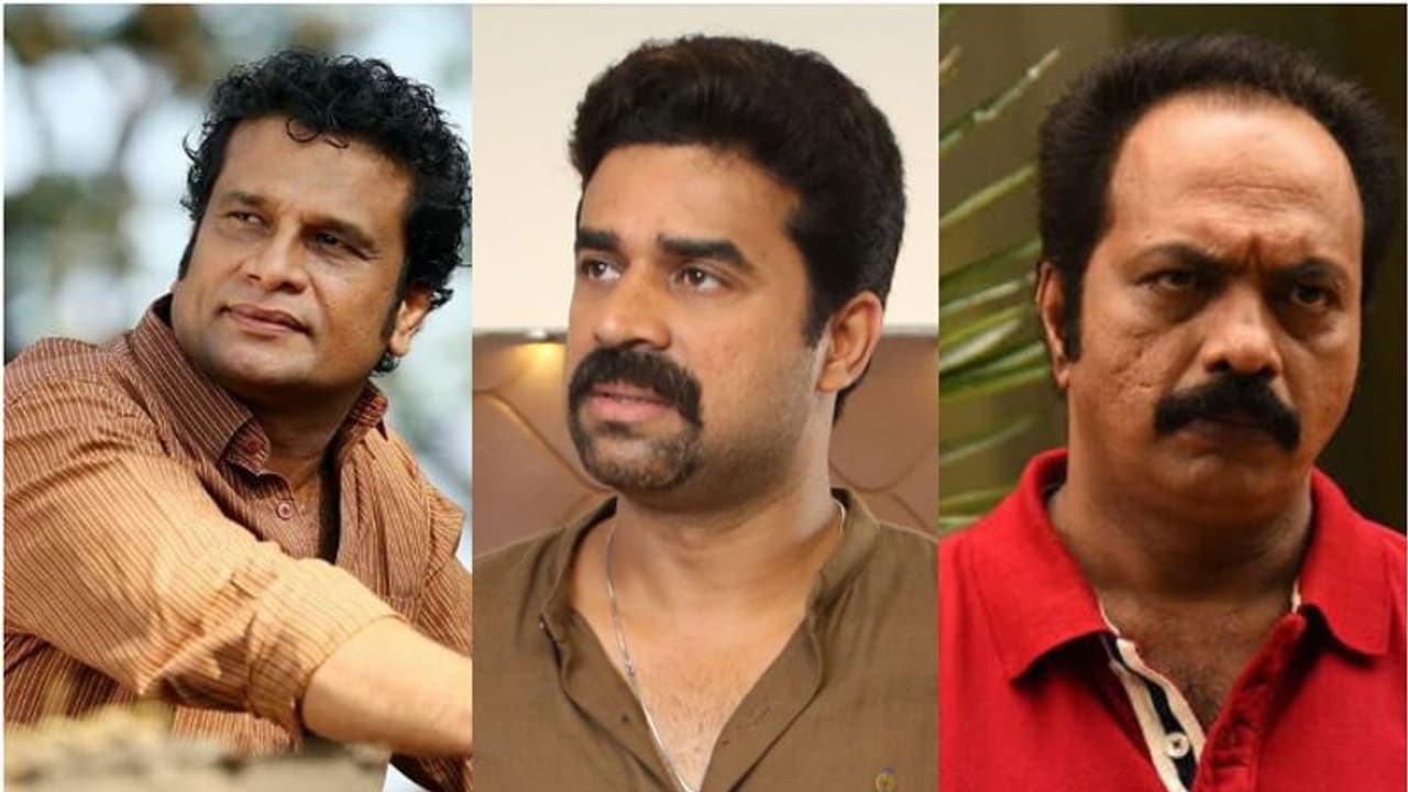 പിടികിട്ടാപ്പുള്ളിയായി പ്രഖ്യാപിച്ചാലും വിജയ് ബാബു അമ്മ അംഗമാകും, 'അമ്മ ഡാ'; പരിഹാസവുമായി ഹരീഷ് പേരടി പിടികിട്ടാപ്പുള്ളിയായി പ്രഖ്യാപിച്ചാലും വിജയ് ബാബു അമ്മ അംഗമാകും, 'അമ്മ ഡാ'; പരിഹാസവുമായി ഹരീഷ് പേരടി