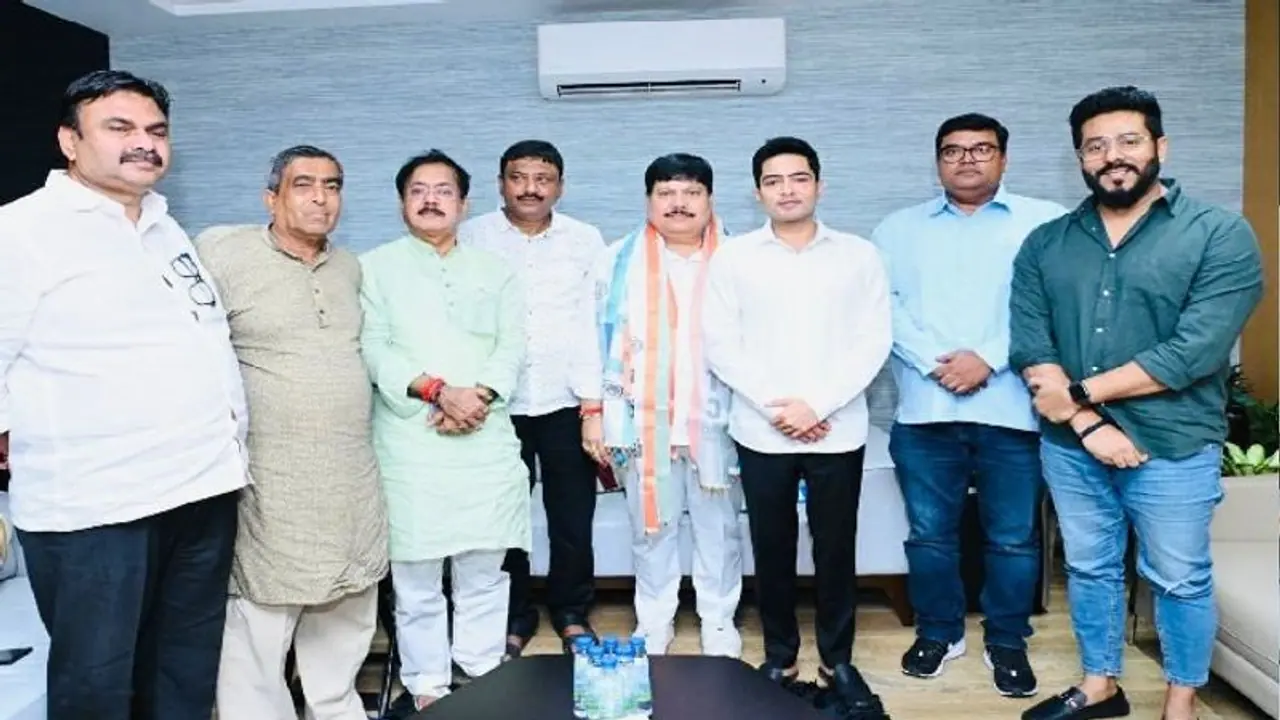 Breaking News: ৩ বছর পরে অর্জুন সিংএর তৃণমূলে প্রত্যাবর্তন, ঘরে ফেরালেন অভিষেক 