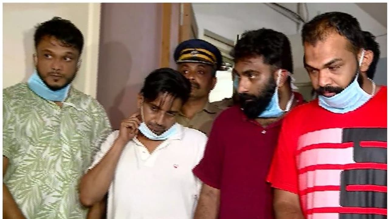 പെരിന്തൽമണ്ണയിലെ പ്രവാസിയുടെ മരണം : മൂന്നുപേർ കൂടി അറസ്റ്റിൽ പെരിന്തൽമണ്ണയിലെ പ്രവാസിയുടെ മരണം : മൂന്നുപേർ കൂടി അറസ്റ്റിൽ