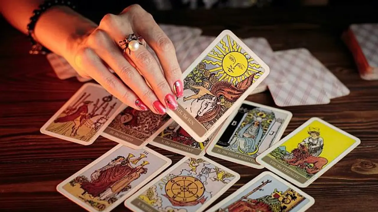 Tarot Readings: ಕುಂಭಕ್ಕೆ ಕಚೇರಿಯಲ್ಲಿ ಹೆಚ್ಚುವ ಕಿರುಕುಳ