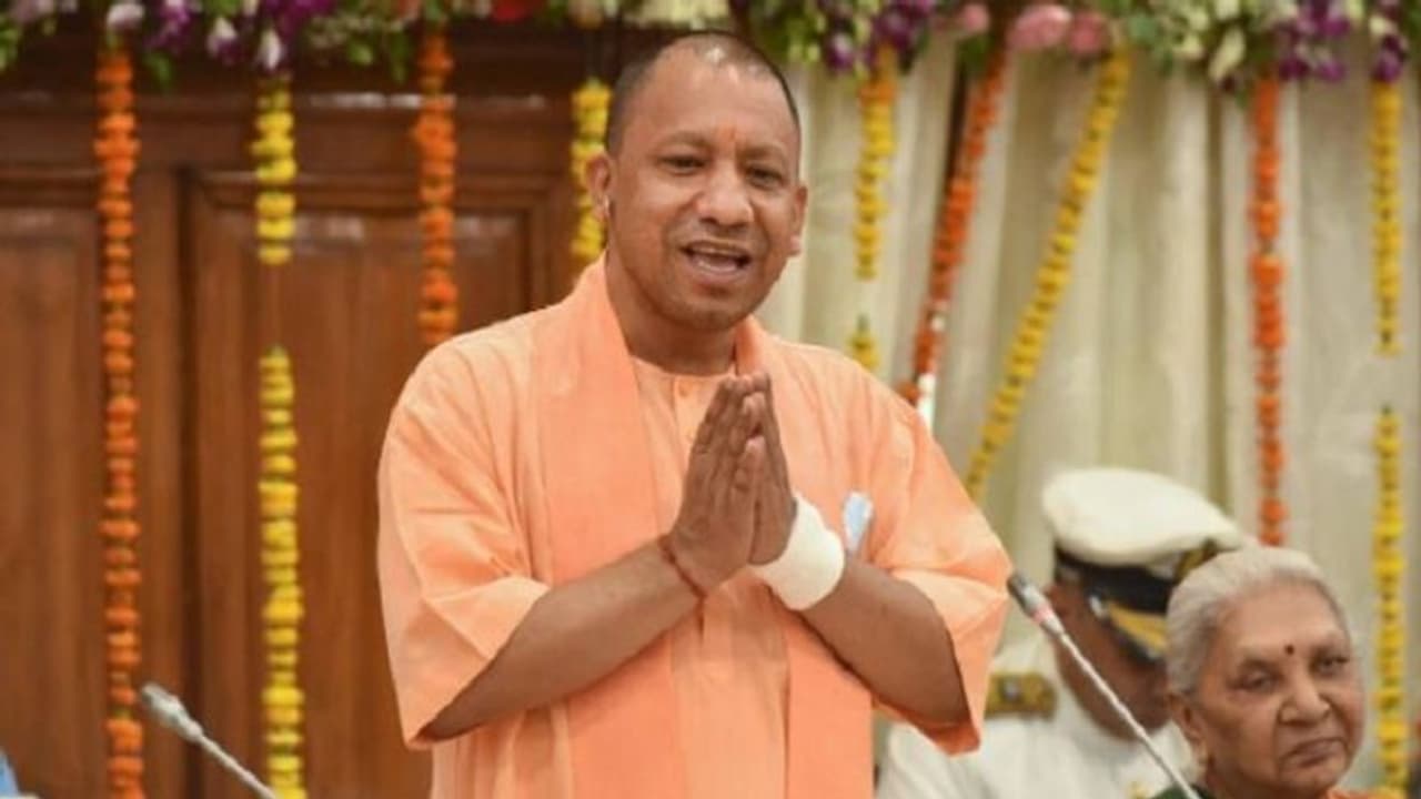 RSS के कार्यक्रम में सीएम योगी ने गिनाई सरकार की उपलब्धियां, पहली बार सड़क पर नहीं हुई ईद की नमाज 