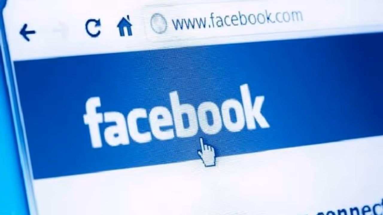 हिंसा के बाद सोशल मीडिया पर भड़काऊ पोस्ट करने वालों पर पुलिस का एक्शन, भदोही में दो दबोचे गए हिंसा के बाद सोशल मीडिया पर भड़काऊ पोस्ट करने वालों पर पुलिस का एक्शन, भदोही में दो दबोचे गए