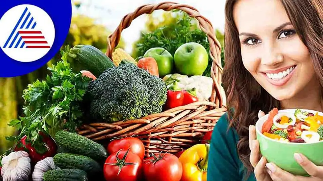 Health Tips: ಕೆಲಸದ ಜತೆಜತೆಗೆ ಈ ಆಹಾರ ತಿನ್ನುವುದರಿಂದ ಇದೆ ಹಲವಾರು ಲಾಭ Health Tips: ಕೆಲಸದ ಜತೆಜತೆಗೆ ಈ ಆಹಾರ ತಿನ್ನುವುದರಿಂದ ಇದೆ ಹಲವಾರು ಲಾಭ