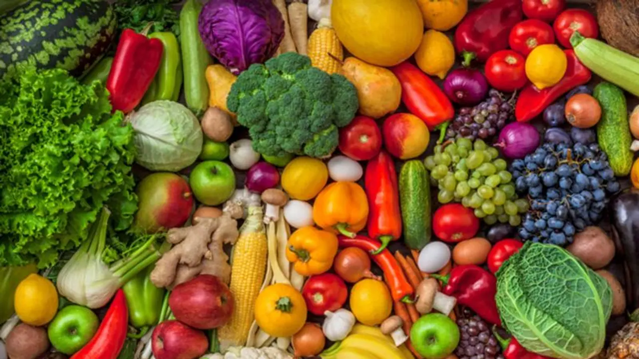 Vegetable Price Hike: ಕಳೆದ ವಾರಕ್ಕಿಂತಲೂ ತರಕಾರಿ ದರ ಗಣನೀಯ ಏರಿಕೆ, 200ರ ಗಡಿ ದಾಟುತ್ತಾ ಟೊಮ್ಯಾಟೊ! Vegetable Price Hike: ಕಳೆದ ವಾರಕ್ಕಿಂತಲೂ ತರಕಾರಿ ದರ ಗಣನೀಯ ಏರಿಕೆ, 200ರ ಗಡಿ ದಾಟುತ್ತಾ ಟೊಮ್ಯಾಟೊ!