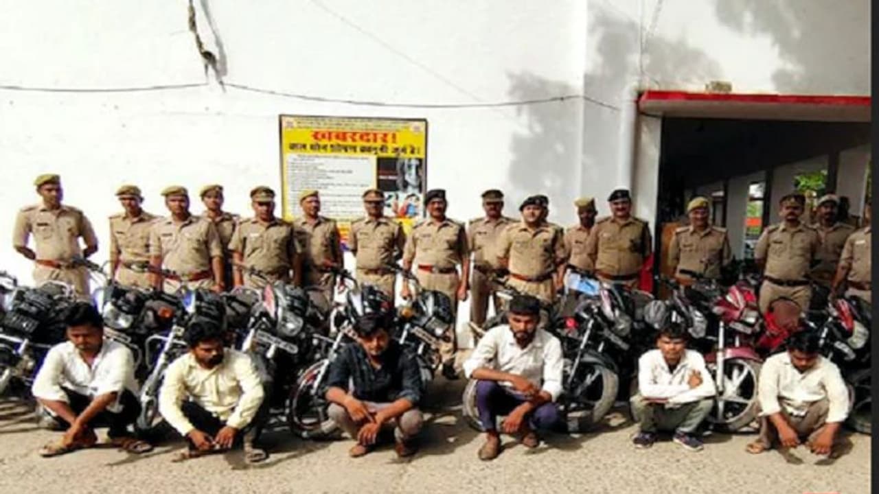 प्रयागराज में पढ़े लिखे युवक बन गए गर्लफ्रेंड के प्यार में बाइक चोरों के सरगना, दिया इस कारनामे को अंजाम