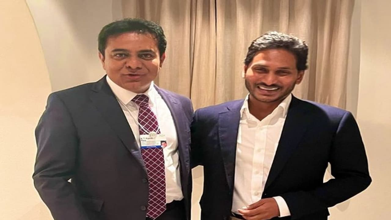 దావోస్ వేదికగా అరుదైన ఘటన : ‘నా సోదరుడు ఏపీ సీఎం వైఎస్ జగన్ తో గొప్ప సమావేశం జరిగింది’... కేటీఆర్ ట్వీట్.. దావోస్ వేదికగా అరుదైన ఘటన : ‘నా సోదరుడు ఏపీ సీఎం వైఎస్ జగన్ తో గొప్ప సమావేశం జరిగింది’... కేటీఆర్ ట్వీట్..