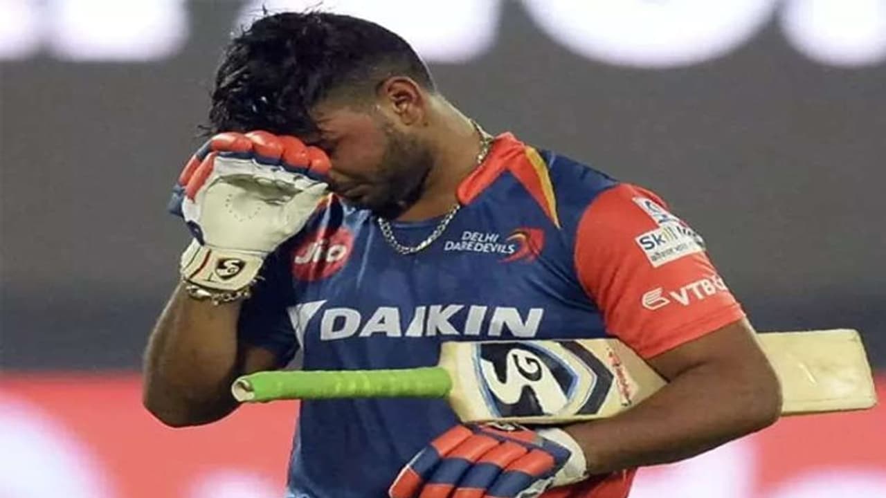 প্রলোভনে পা দিয়ে ১.৬৩ কোটি টাকার প্রতারণার শিকার ঋষভ পন্থ, ঘটনায় ধৃত অভিযুক্ত প্রলোভনে পা দিয়ে ১.৬৩ কোটি টাকার প্রতারণার শিকার ঋষভ পন্থ, ঘটনায় ধৃত অভিযুক্ত