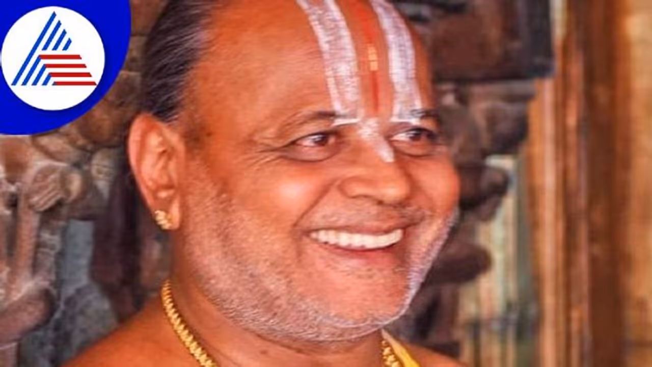 Mandya: ಬೇಲೂರು ಚೆನ್ನಕೇಶವ ದೇವಾಲಯದ ಅರ್ಚಕ ಕೃಷ್ಣಸ್ವಾಮಿ ಭಟ್ಟರ್ ವಿಧಿವಶ Mandya: ಬೇಲೂರು ಚೆನ್ನಕೇಶವ ದೇವಾಲಯದ ಅರ್ಚಕ ಕೃಷ್ಣಸ್ವಾಮಿ ಭಟ್ಟರ್ ವಿಧಿವಶ