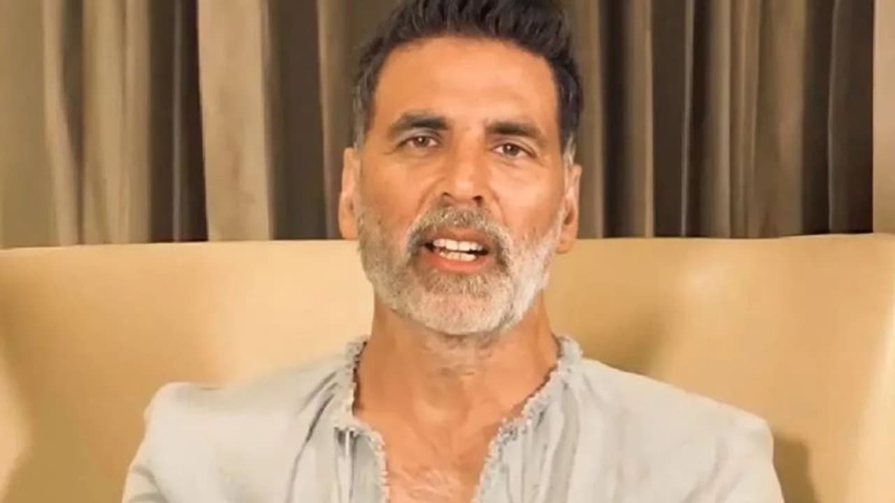 ದಯವಿಟ್ಟು ಒಡೆದು ಆಳುವ ನೀತಿ ನಿಲ್ಲಿಸಿ, ಅಲ್ಲು ಅರ್ಜುನ್ ನನ್ನ ಸಿನಿಮಾದಲ್ಲಿ ನಟಿಸ್ತಾರೆ; ಅಕ್ಷಯ್ ಕುಮಾರ್ ದಯವಿಟ್ಟು ಒಡೆದು ಆಳುವ ನೀತಿ ನಿಲ್ಲಿಸಿ, ಅಲ್ಲು ಅರ್ಜುನ್ ನನ್ನ ಸಿನಿಮಾದಲ್ಲಿ ನಟಿಸ್ತಾರೆ; ಅಕ್ಷಯ್ ಕುಮಾರ್