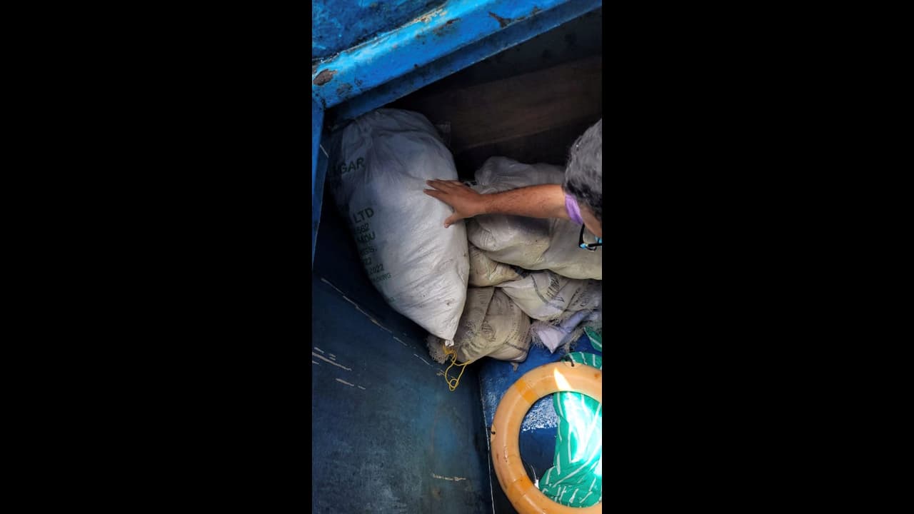 പുറംകടലിൽ നിന്നും ഹെറോയിൻ പിടികൂടിയ സംഭവം: നാല് പ്രതികൾക്കായി ഡിആര്ഐ കസ്റ്റഡി അപേക്ഷ നൽകി പുറംകടലിൽ നിന്നും ഹെറോയിൻ പിടികൂടിയ സംഭവം: നാല് പ്രതികൾക്കായി ഡിആര്ഐ കസ്റ്റഡി അപേക്ഷ നൽകി