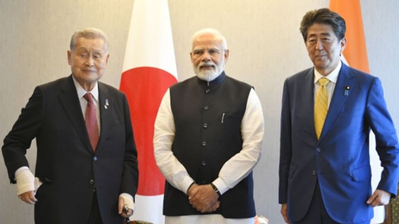 ভারত জাপান সম্পর্কে জোর, তিন প্রাক্তন প্রধানমন্ত্রীর সঙ্গে দেখা করলেন নরেন্দ্র মোদী ভারত জাপান সম্পর্কে জোর, তিন প্রাক্তন প্রধানমন্ত্রীর সঙ্গে দেখা করলেন নরেন্দ্র মোদী