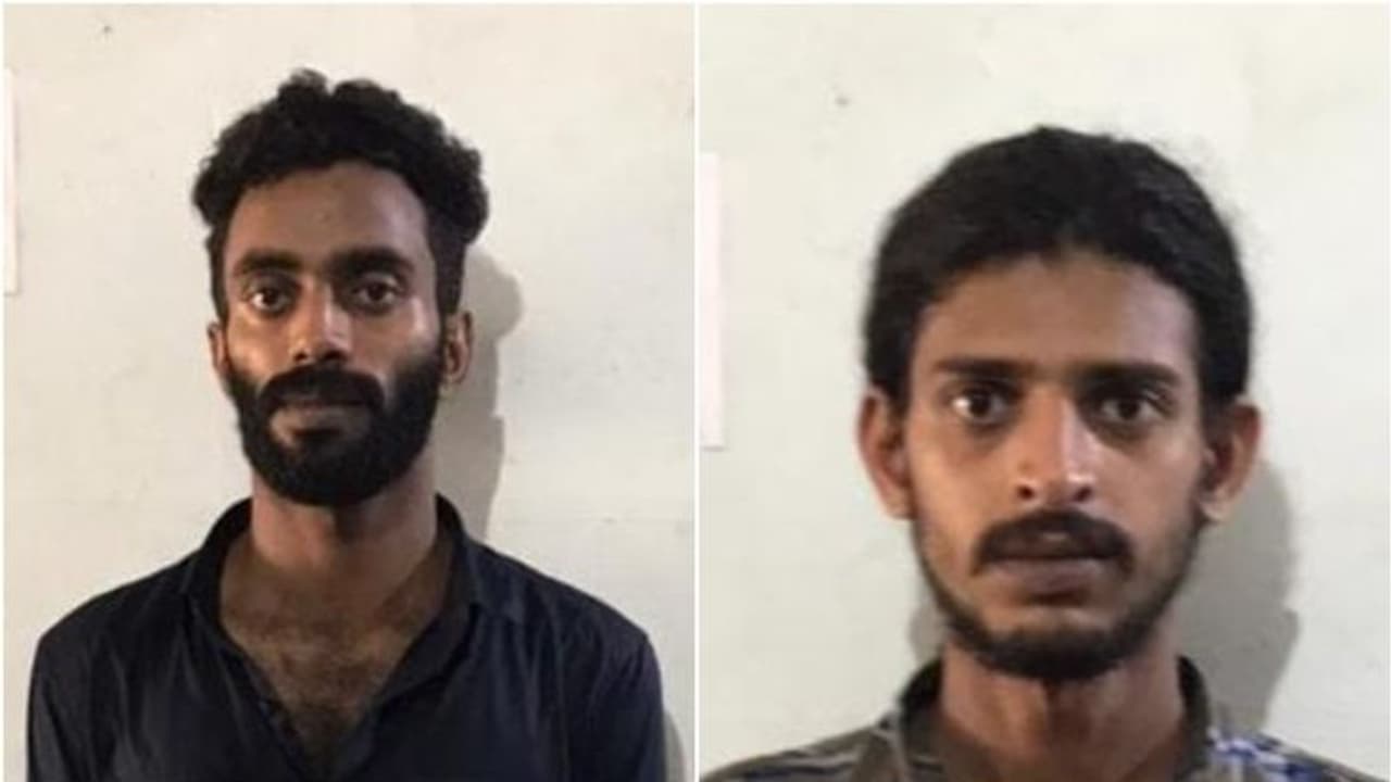 പത്ത് ലക്ഷം വില വരുന്ന മയക്കുമരുന്ന് കാറിൽ വച്ച് വിൽപ്പന, കോഴിക്കോട് രണ്ട് പേർ പിടിയിൽ പത്ത് ലക്ഷം വില വരുന്ന മയക്കുമരുന്ന് കാറിൽ വച്ച് വിൽപ്പന, കോഴിക്കോട് രണ്ട് പേർ പിടിയിൽ