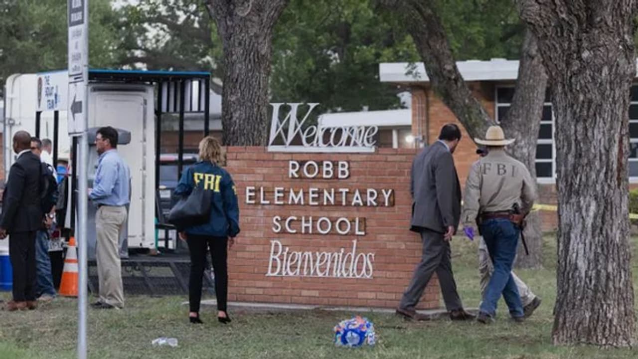 Texas Shooting: ಅಮೆರಿಕದ ಶಾಲೆಗಳ ಮೇಲೆ ಶೂಟೌಟ್ ಗಳ ರಕ್ತಸಿಕ್ತ ಇತಿಹಾಸ! Texas Shooting: ಅಮೆರಿಕದ ಶಾಲೆಗಳ ಮೇಲೆ ಶೂಟೌಟ್ ಗಳ ರಕ್ತಸಿಕ್ತ ಇತಿಹಾಸ!