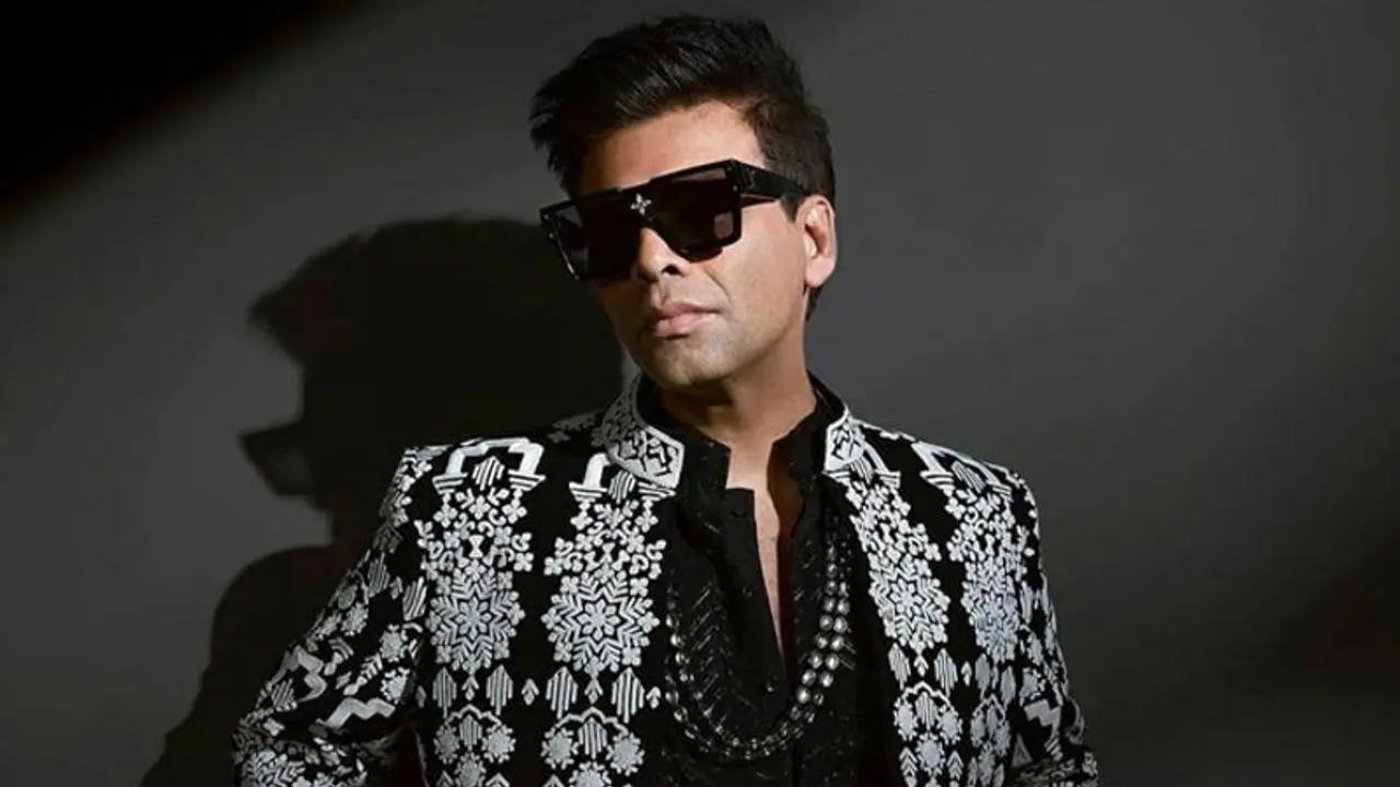 ৫০ এ পা দিয়েই বিয়ের পিঁড়িতে করণ জোহর, রুফটপে চলল হাফ সেঞ্চুরি সেলিব্রেশন, পাত্রীও কি ছিলেন পার্টিতে?