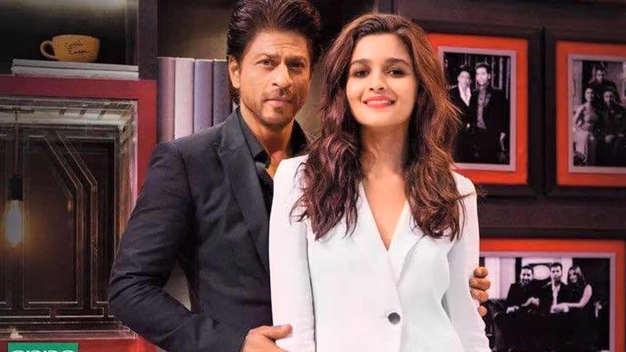 শাহরুখ খানের হাত ধরে এবার জীবনের নতুন অধ্যায়ে পা রাখলেন আলিয়া ভাট, নেটফ্লিক্সে বড় চমক গাঙ্গুর শাহরুখ খানের হাত ধরে এবার জীবনের নতুন অধ্যায়ে পা রাখলেন আলিয়া ভাট, নেটফ্লিক্সে বড় চমক গাঙ্গুর