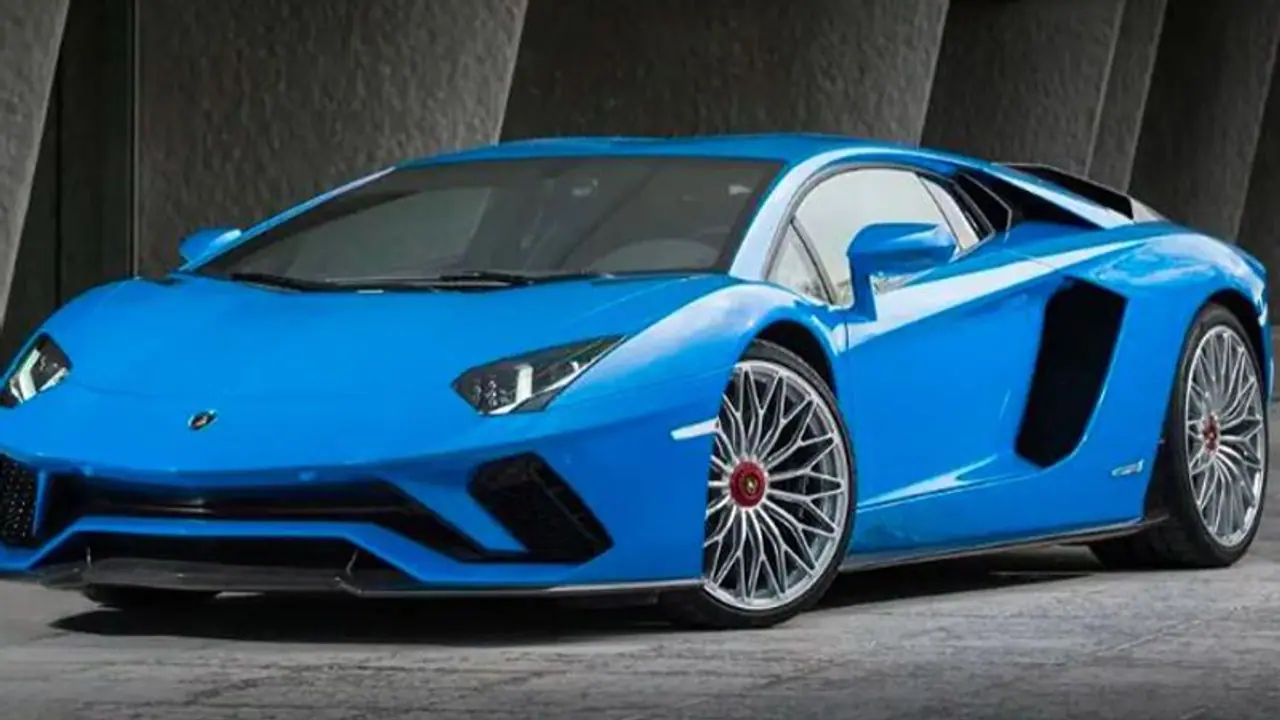 luxury cars: இவுங்களுக்கு பிரச்சினையே இல்லீங்க! சக்கைபோடுபோட்ட சூப்பர் சொகுசு கார்கள் விற்பனை