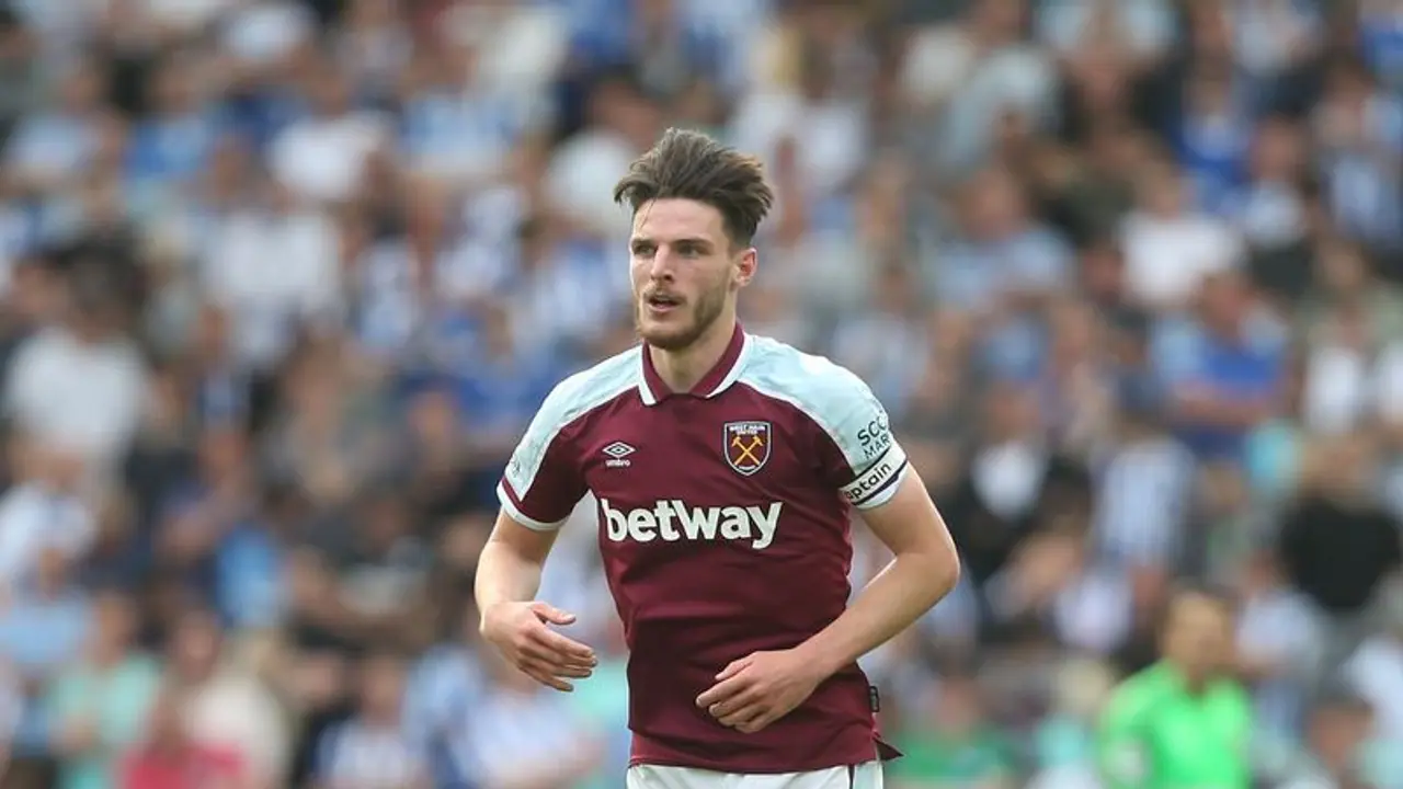 Arsenal makes British record bid of 105 million for Declan Rice; will West Ham accept it? Arsenal makes British record bid of 105 million for Declan Rice; will West Ham accept it?