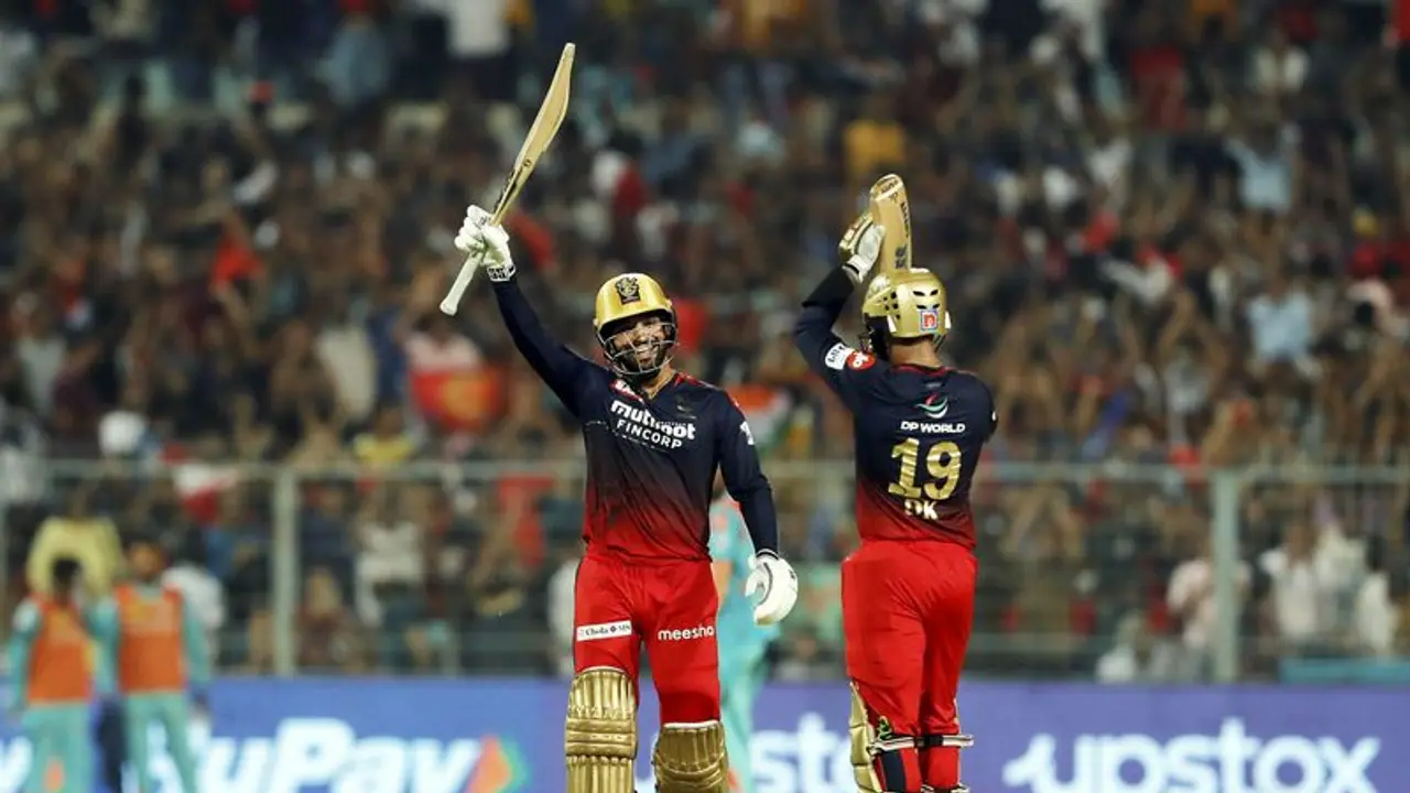 ഐപിഎല്: ആര്സിബിക്ക് വമ്പന് തിരിച്ചടി; കഴിഞ്ഞ സീസണിലെ സെഞ്ചുറീ വീരന് ആദ്യ മത്സരങ്ങള്ക്കുണ്ടാകില്ല ഐപിഎല്: ആര്സിബിക്ക് വമ്പന് തിരിച്ചടി; കഴിഞ്ഞ സീസണിലെ സെഞ്ചുറീ വീരന് ആദ്യ മത്സരങ്ങള്ക്കുണ്ടാകില്ല