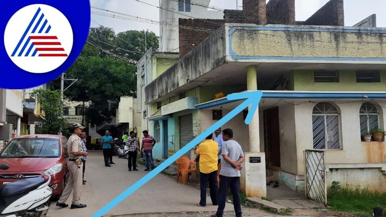 Davanagere: ಕದಿಯಲು ಬಂದ ಕಳ್ಳ ಆಯ ತಪ್ಪಿ ಬಿದ್ದು ಸಾವು! Davanagere: ಕದಿಯಲು ಬಂದ ಕಳ್ಳ ಆಯ ತಪ್ಪಿ ಬಿದ್ದು ಸಾವು!