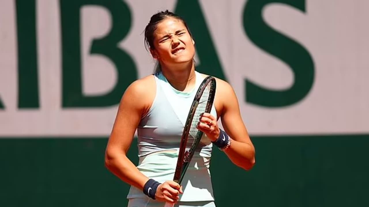 French Open ಟೆನಿಸ್ : ಯುಎಸ್ ಓಪನ್ ಚಾಂಪಿಯನ್ ಎಮ್ಮಾಗೆ ಆಘಾತ French Open ಟೆನಿಸ್ : ಯುಎಸ್ ಓಪನ್ ಚಾಂಪಿಯನ್ ಎಮ್ಮಾಗೆ ಆಘಾತ