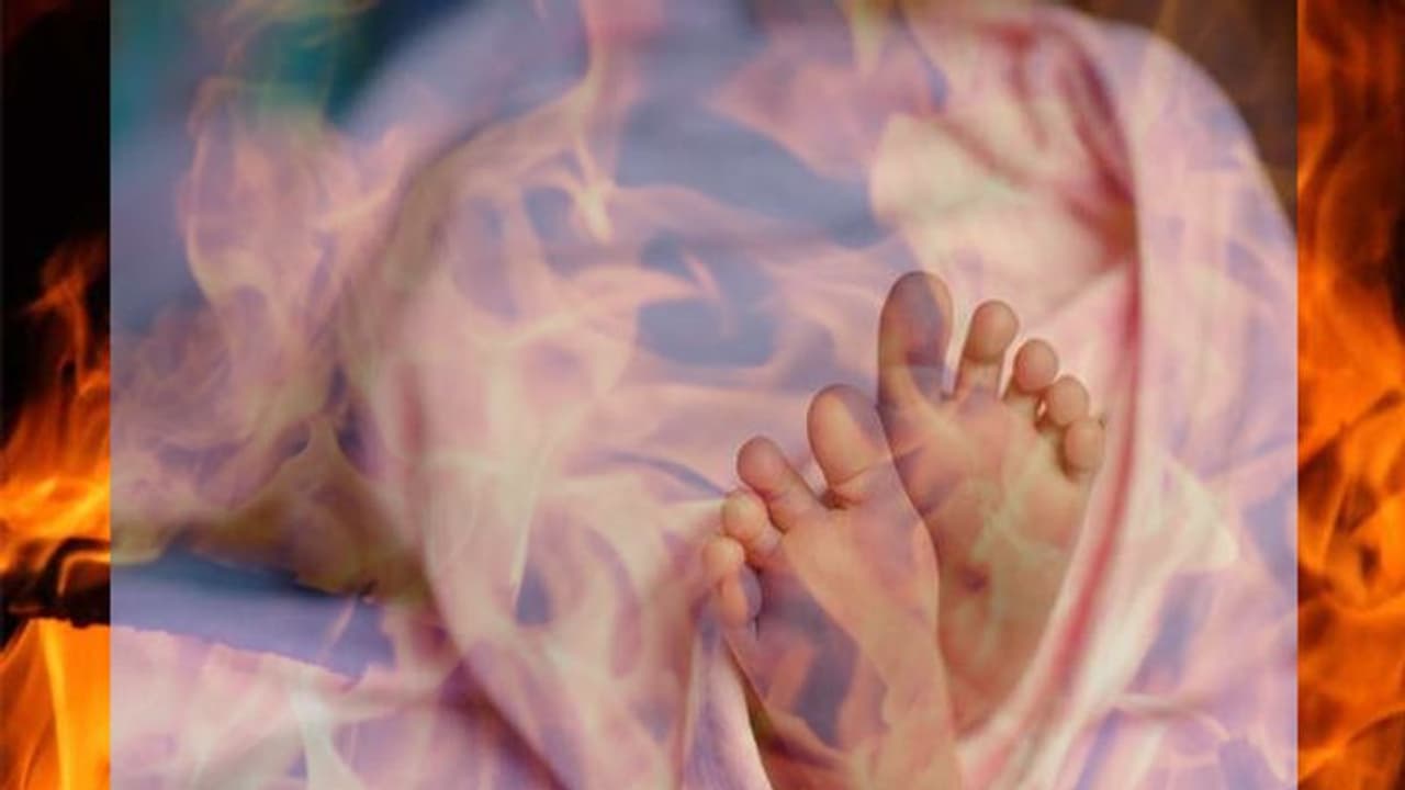 மருத்துவமனையில் பயங்கர தீ விபத்து... 11 பச்சிளம் குழந்தைகள் உடல் கருகி உயிரிழப்பு..! மருத்துவமனையில் பயங்கர தீ விபத்து... 11 பச்சிளம் குழந்தைகள் உடல் கருகி உயிரிழப்பு..!