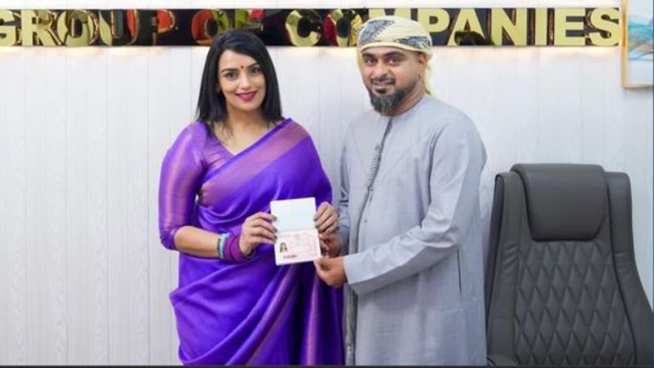 UAE Golden Visa : നടി ശ്വേതാ മേനോന് യുഎഇ ഗോൾഡൻ വിസ
