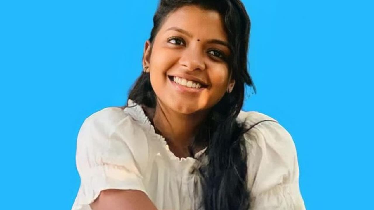 പുതുച്ചേരിയിൽ സ്കൂട്ടറും കാറും കൂട്ടിയിടിച്ച് മലയാളി വിദ്യാർത്ഥി മരിച്ചു പുതുച്ചേരിയിൽ സ്കൂട്ടറും കാറും കൂട്ടിയിടിച്ച് മലയാളി വിദ്യാർത്ഥി മരിച്ചു